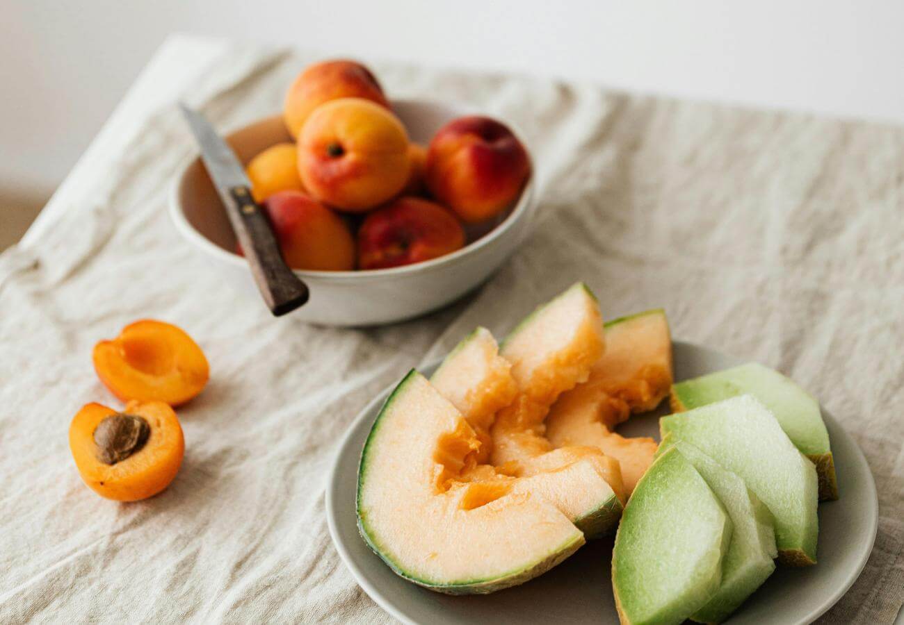 fruta - melón y albaricoque